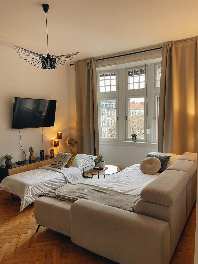 And Exclusive Im Herzen Saarbrueckens * Saarbruecken